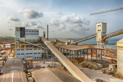 Conveying air in a cement plant Conveying air in a cement plant